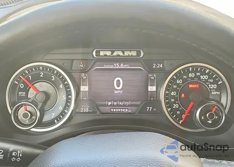 2019 Ram 1500 Big Horn/Lone Star z USA, uszkodzony, nr VIN 1C6SRFFT4KN654175